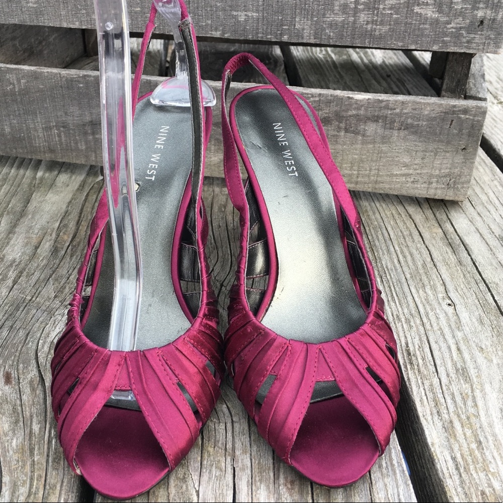 Nine West Burgundy Satin Heels SZ 8.5! EUC!